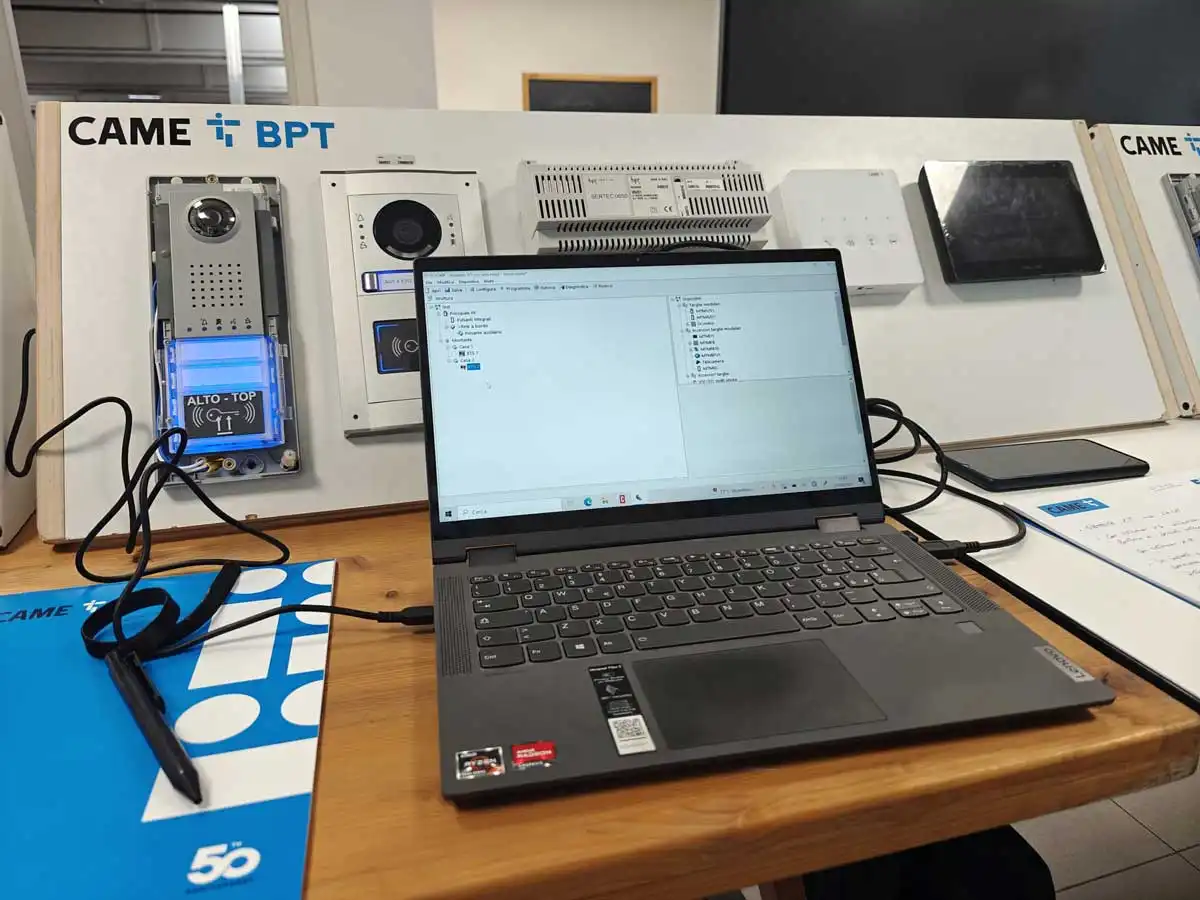 installare-videocitofono-modena